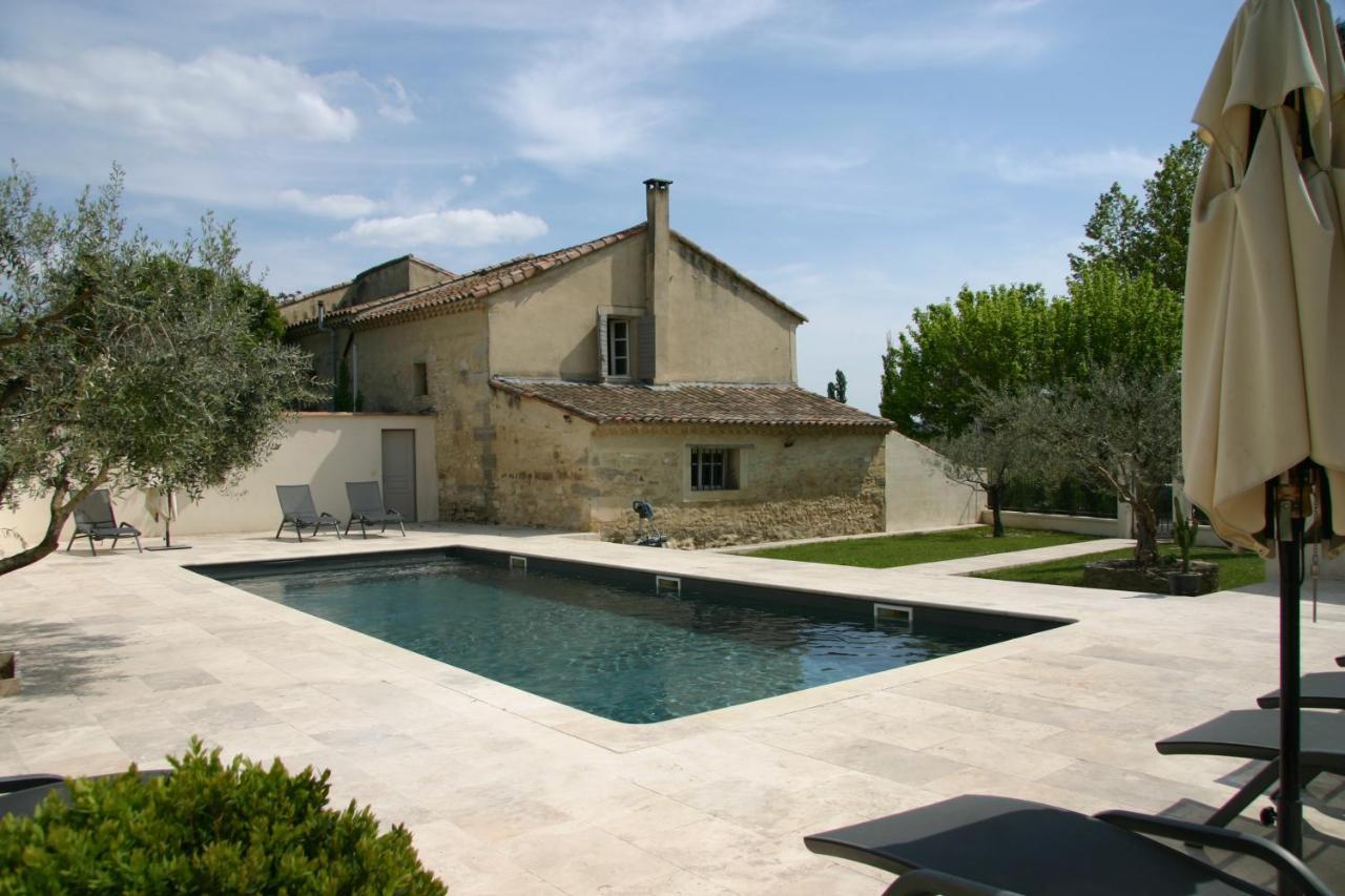 Bed and Breakfast Domaine De Fontbelle Graveson Exterior foto