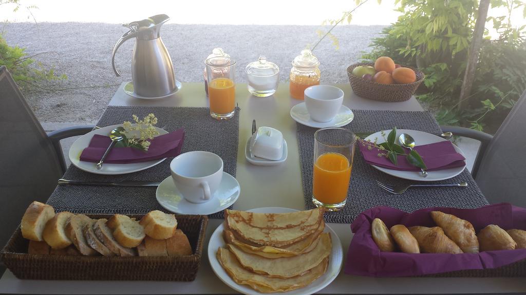 Bed and Breakfast Domaine De Fontbelle Graveson Exterior foto