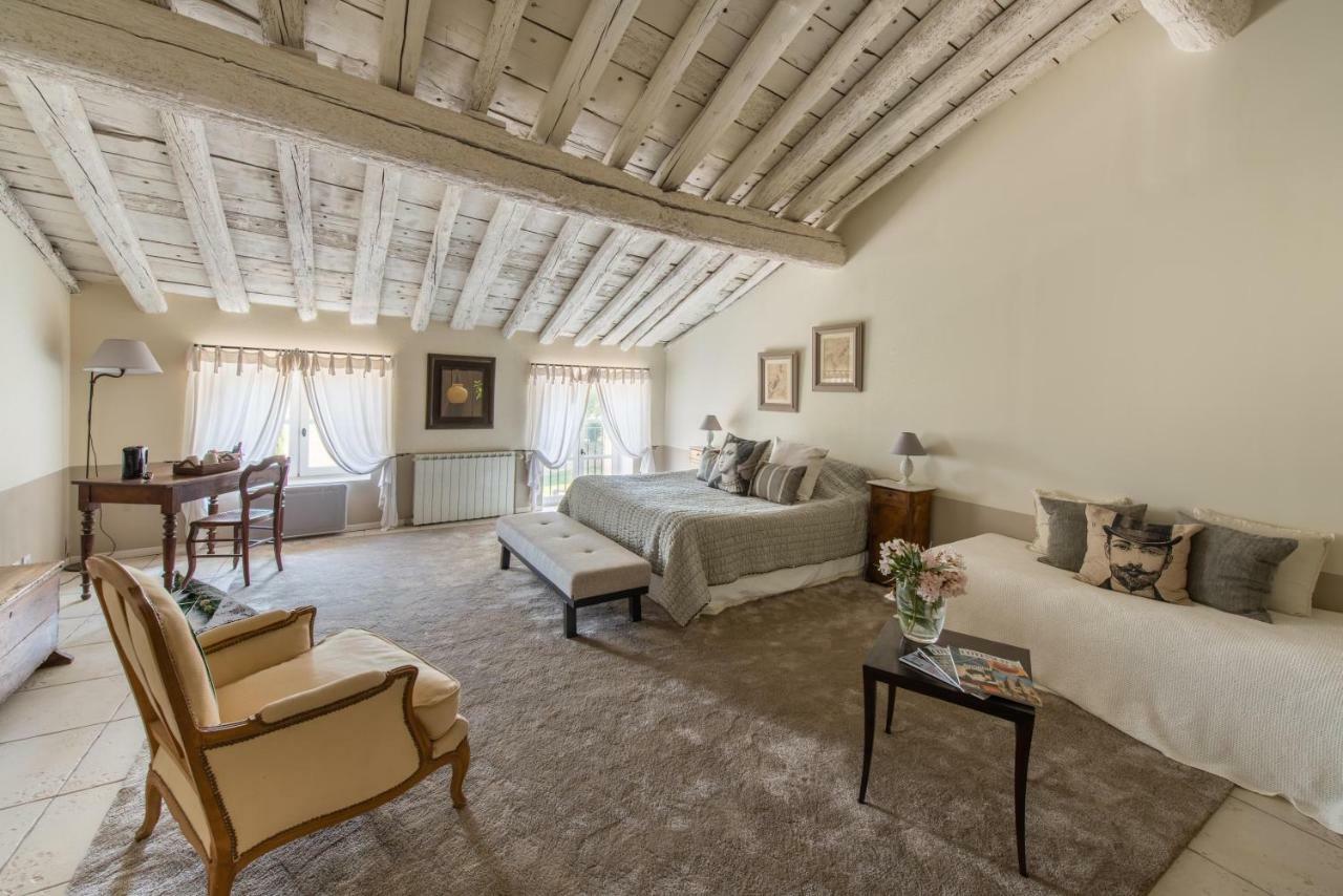 Bed and Breakfast Domaine De Fontbelle Graveson Exterior foto