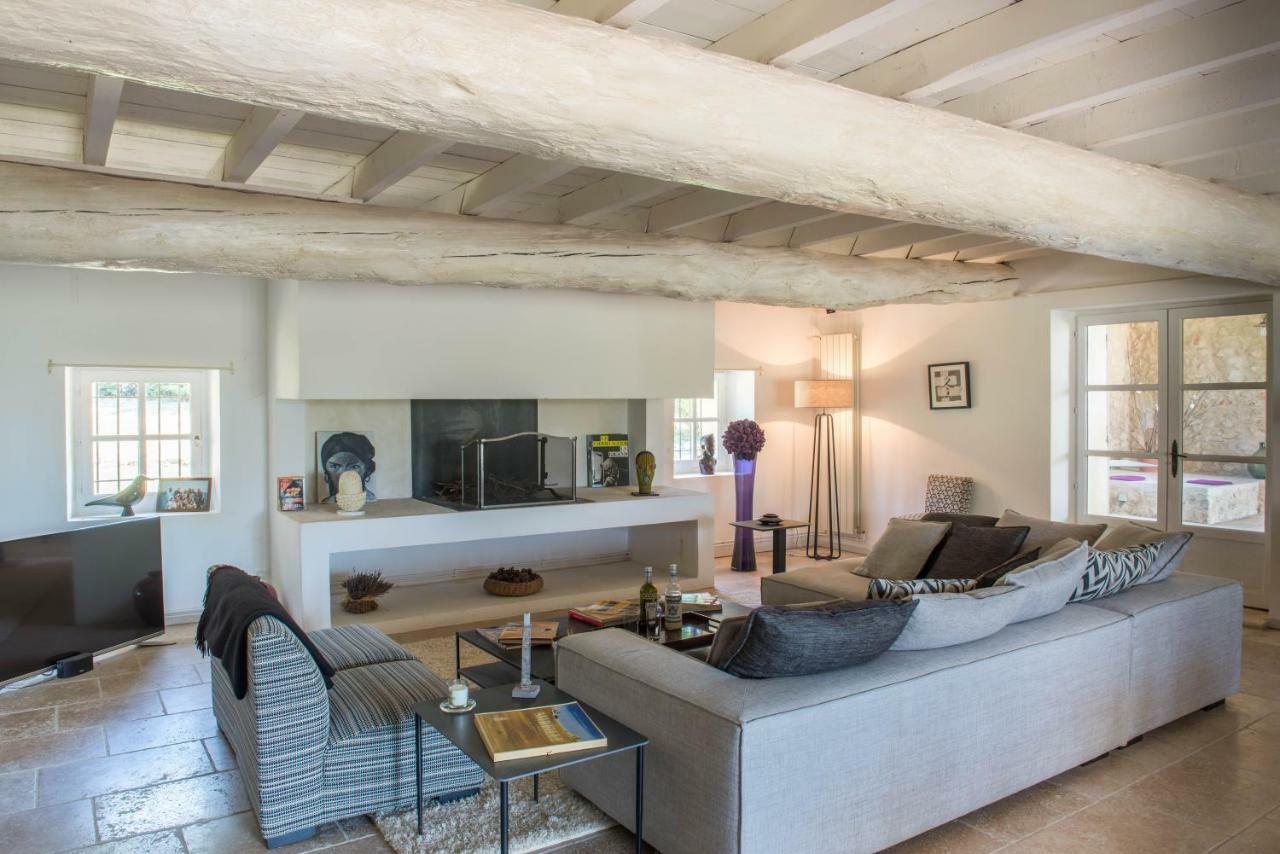 Bed and Breakfast Domaine De Fontbelle Graveson Exterior foto