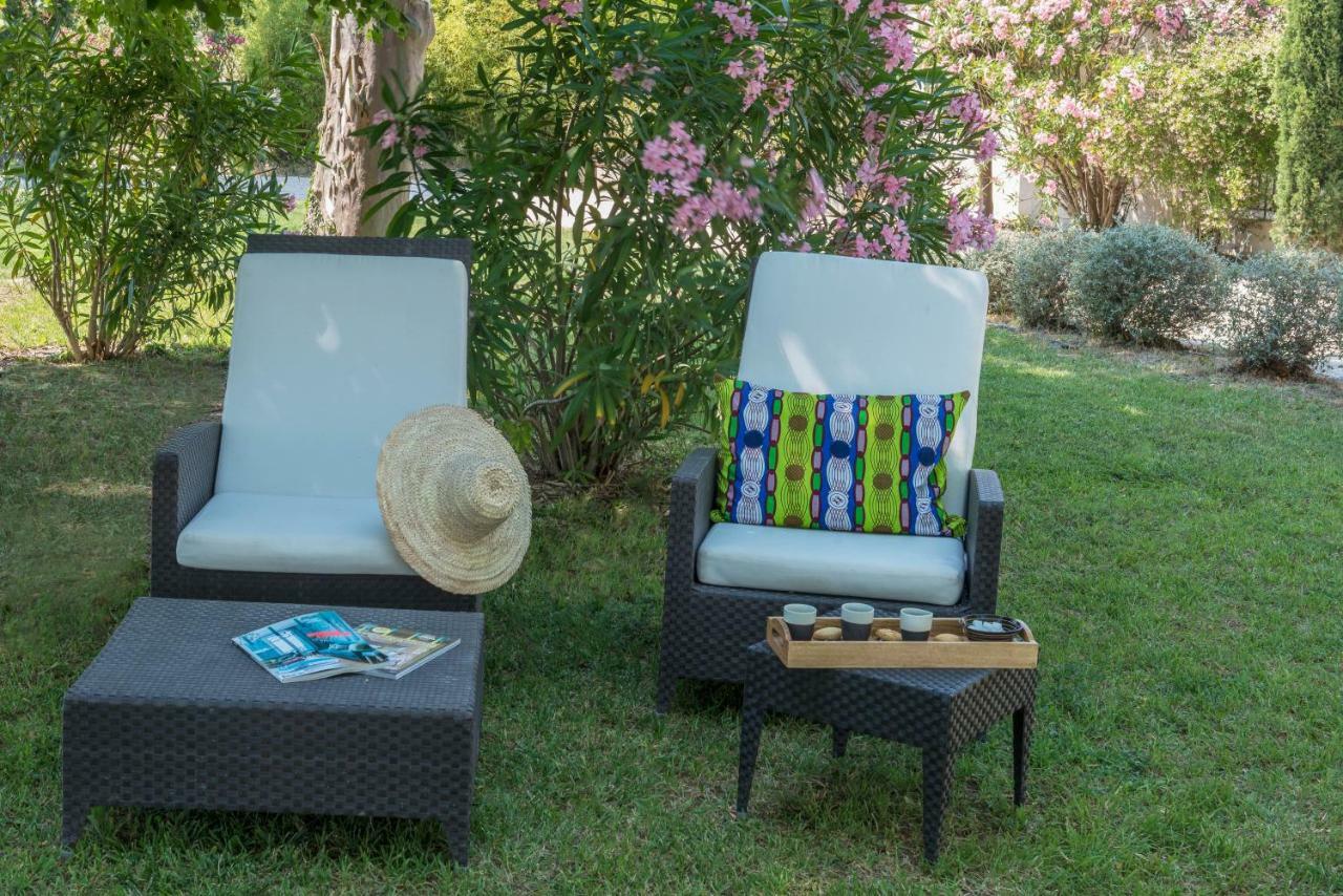 Bed and Breakfast Domaine De Fontbelle Graveson Exterior foto